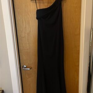 Elegant Black One-Shoulder Dress